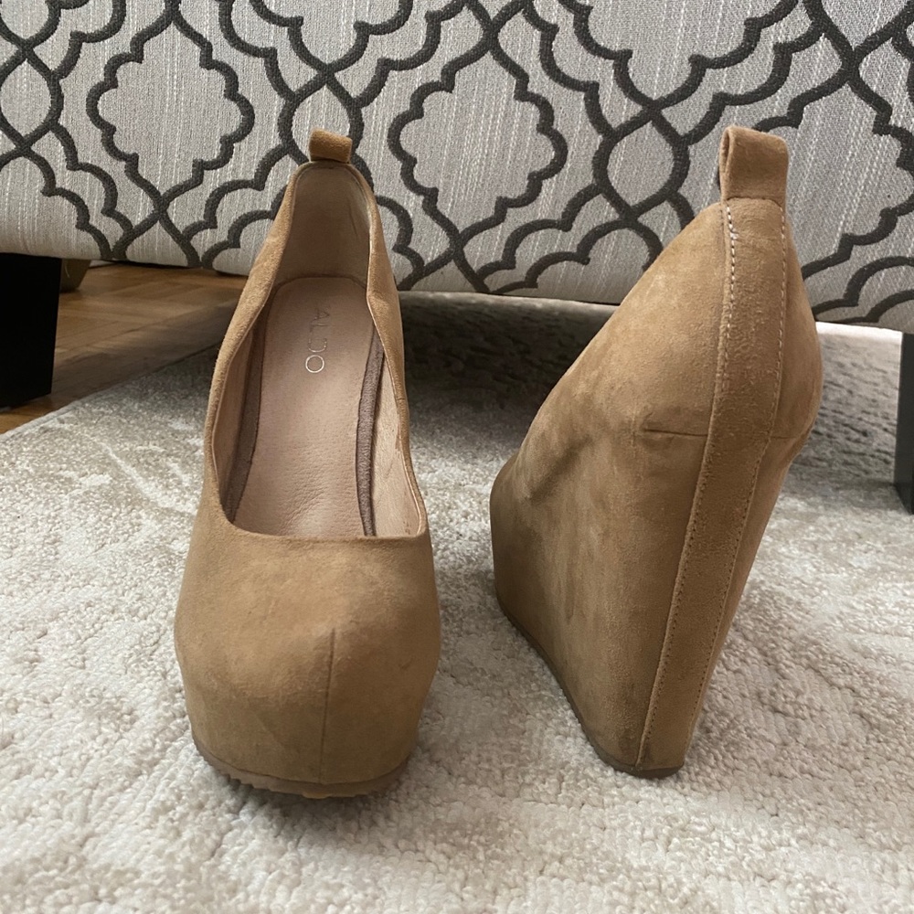 Aldo Wedges